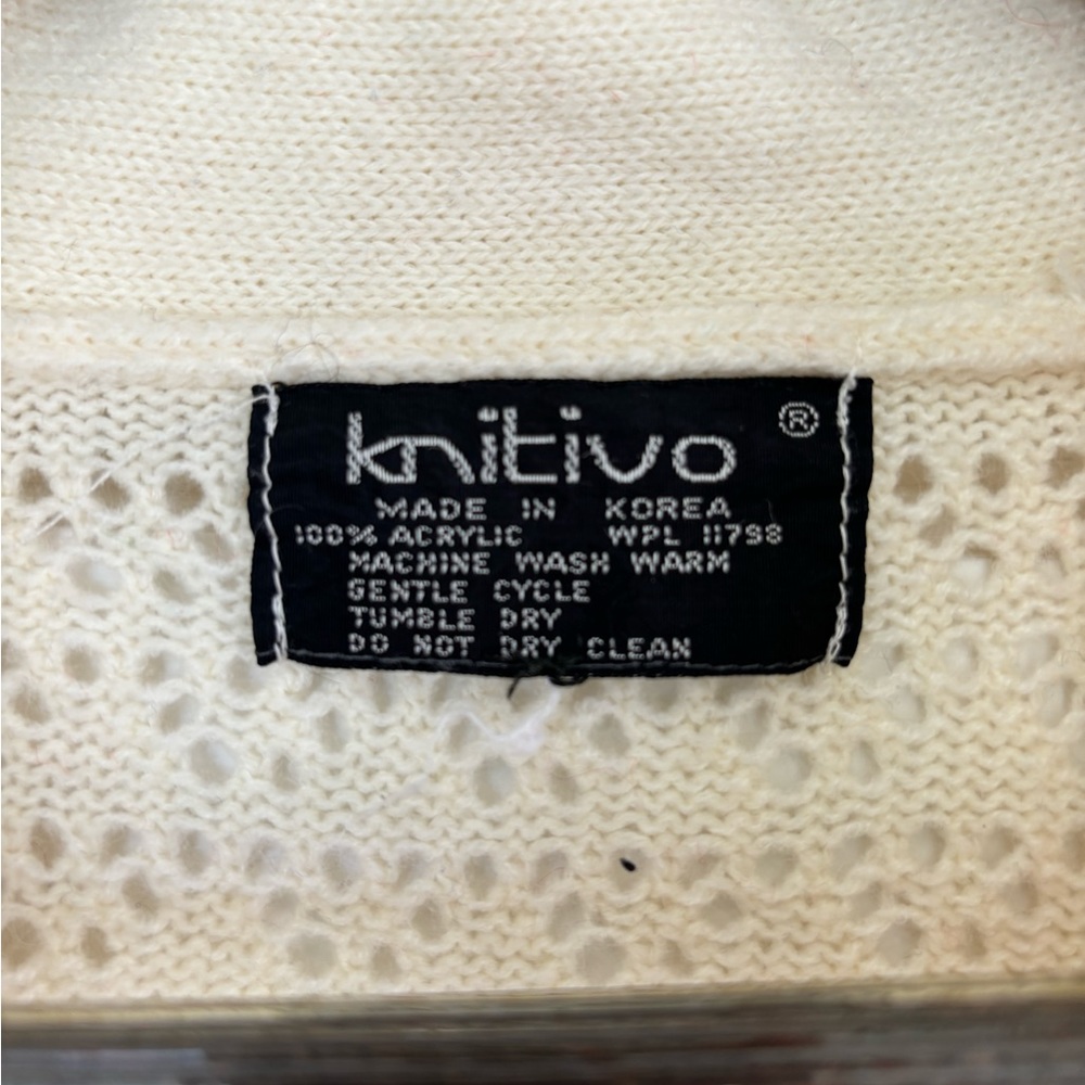 Vintage knitivo belted acrylic sweater - Picture 7 of 9